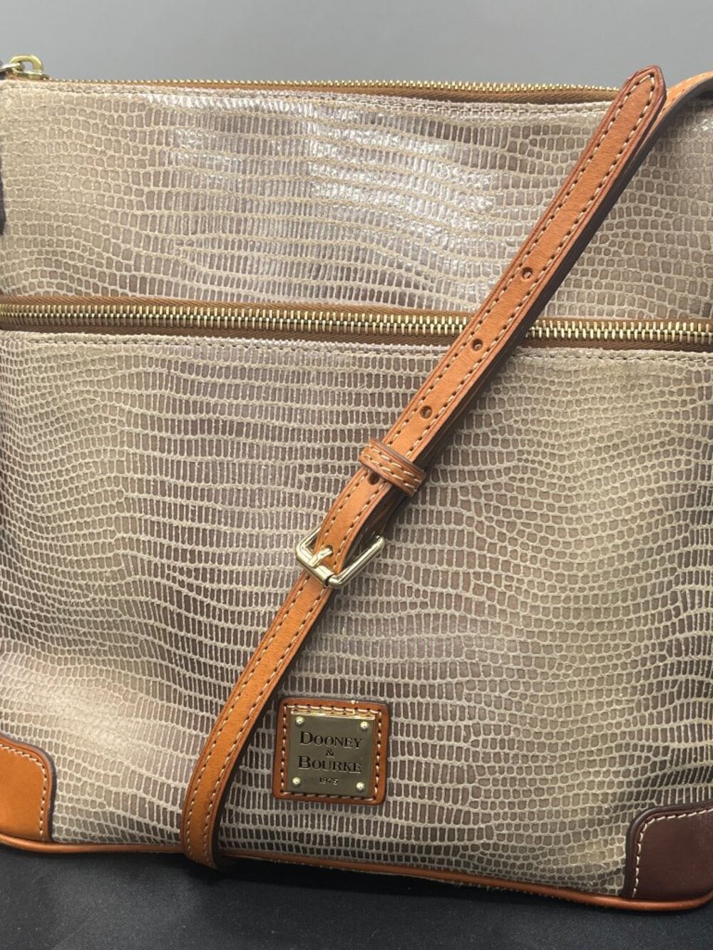 DOONEY& BOURKE SNAKE SKIN/TAN LEATHER TRIM SHOULDER/CROSS BAG GOLDTONE HARDWARE